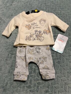 Disney Baby Logo Print Preemie 2 Piece set